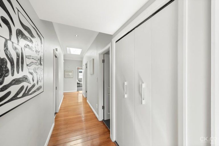 Photo of property in 27a Bauchop Road, Waterloo, Lower Hutt, 5011