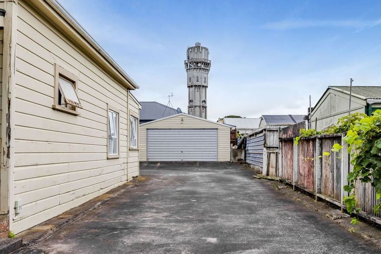 Photo of property in 49 Collins Street, Hawera, 4610