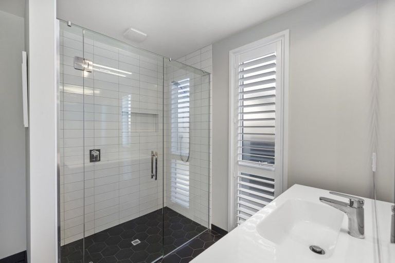 Photo of property in 3 Makura Drive, Papamoa Beach, Papamoa, 3118