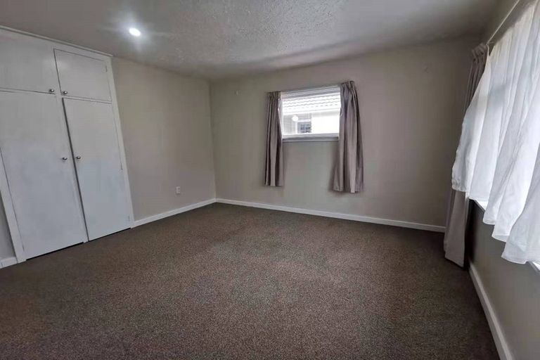 Photo of property in 36 Charlcott Street, Burnside, Christchurch, 8053