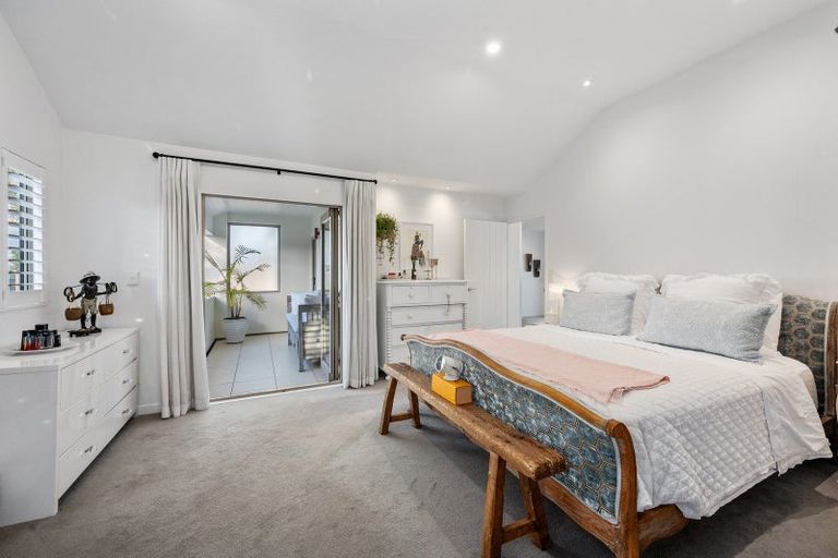 Photo of property in 1/13 Milford Road, Milford, Auckland, 0620