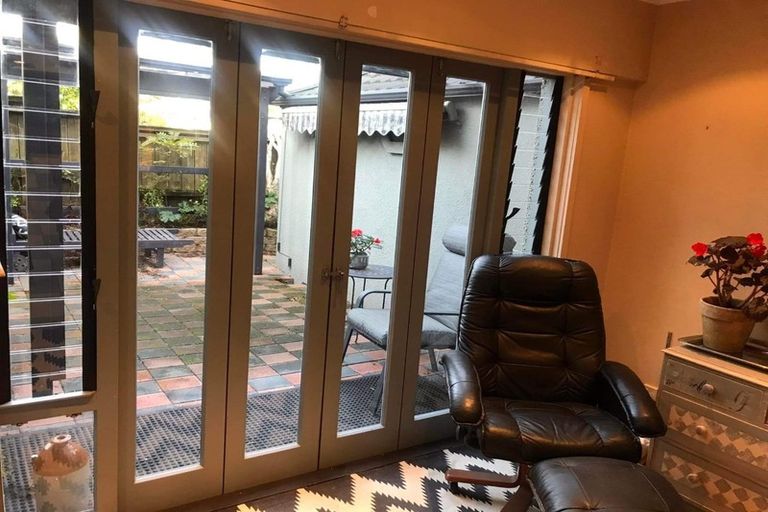 Photo of property in 45 Hastings Road, Mairangi Bay, Auckland, 0630