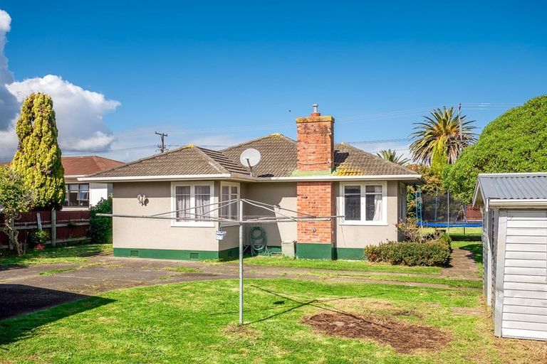 Photo of property in 62 Puriri Street, Gonville, Whanganui, 4501