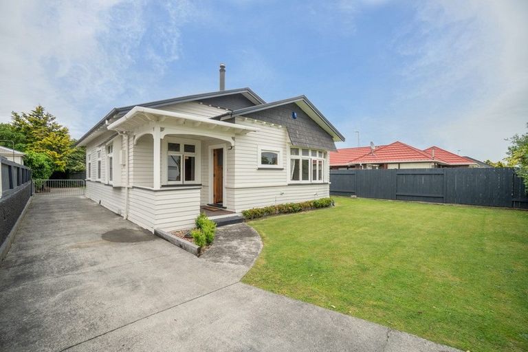 Photo of property in 216 Grey Street, Palmerston North, 4414