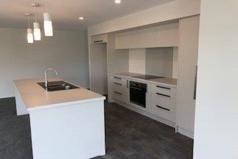 Photo of property in 8 Hamlett Drive, Woodend, 7610