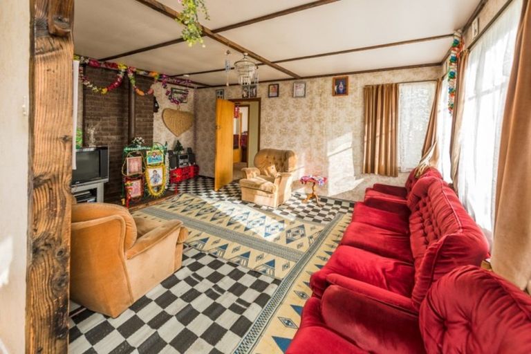 Photo of property in 34 Titoki Street, Castlecliff, Whanganui, 4501