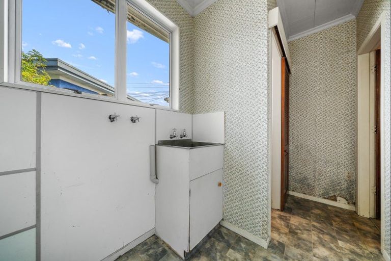 Photo of property in 159 Tukapa Street, Westown, New Plymouth, 4310