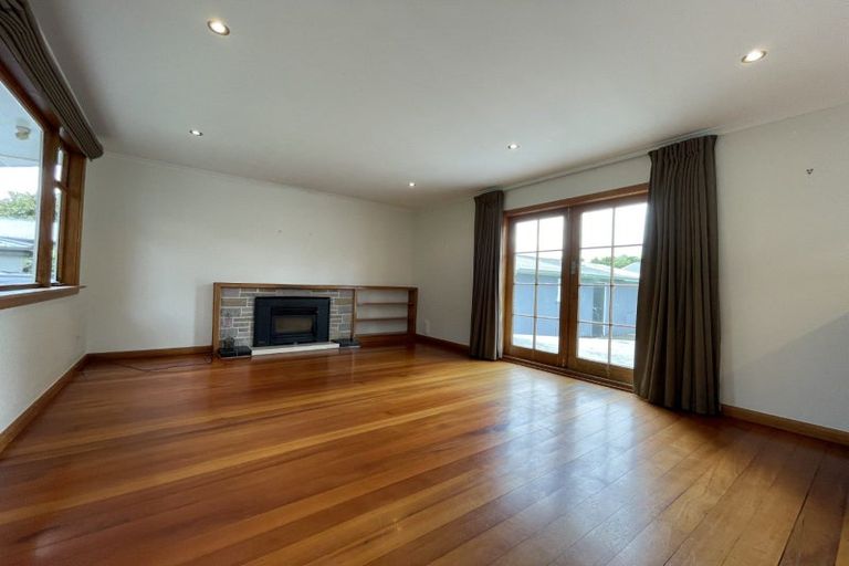 Photo of property in 65 Churchill Avenue, Hokowhitu, Palmerston North, 4410