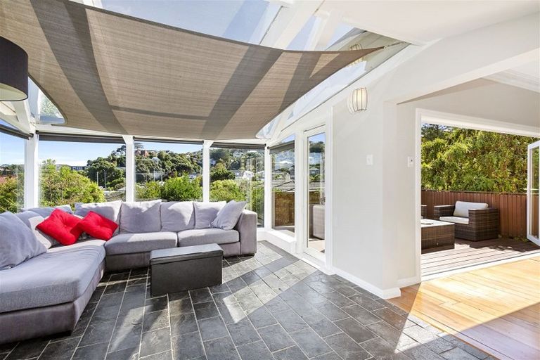 Photo of property in 32 Cavendish Square, Strathmore Park, Wellington, 6022