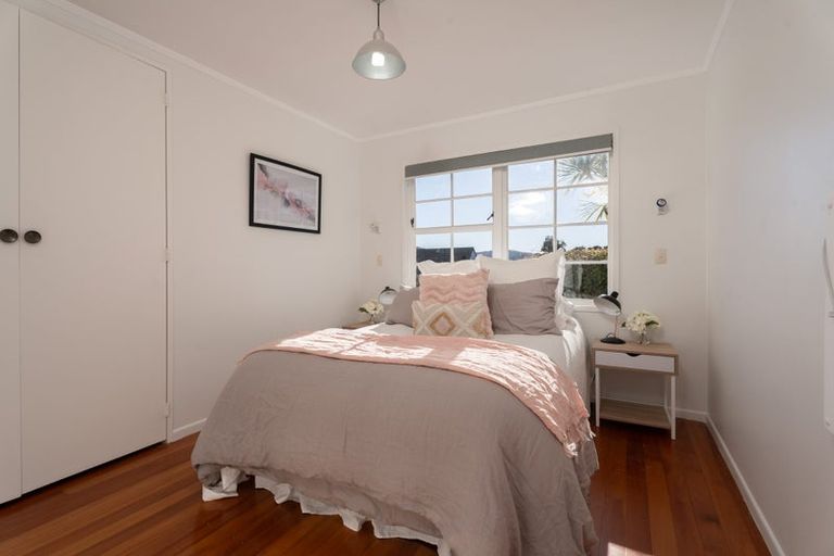 Photo of property in 10 Chorley Grove, Churton Park, Wellington, 6037