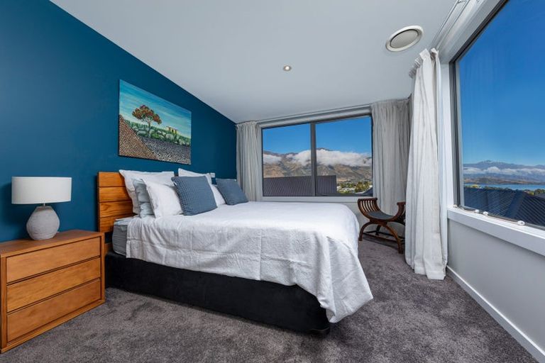 Photo of property in 15 Landsborough Lane, Wanaka, 9305