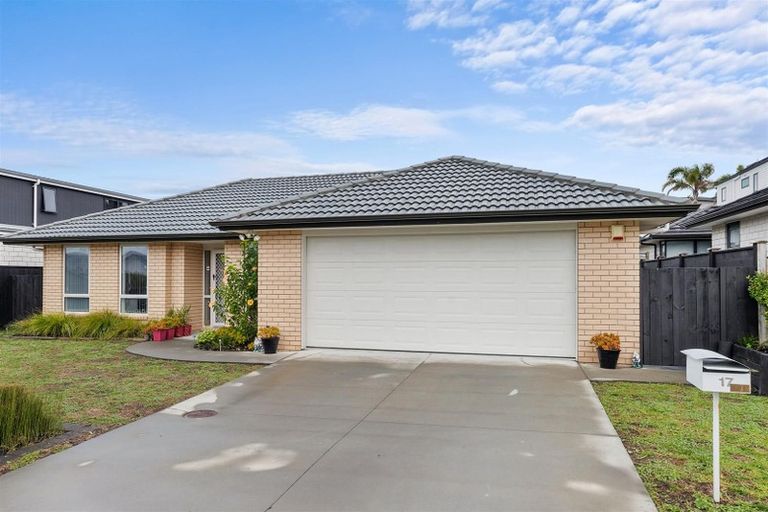 Photo of property in 17 Trevally Place, Snells Beach, 0920