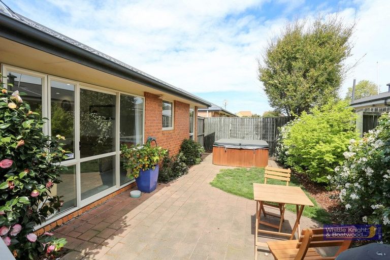 Photo of property in 93b Peverel Street, Riccarton, Christchurch, 8041