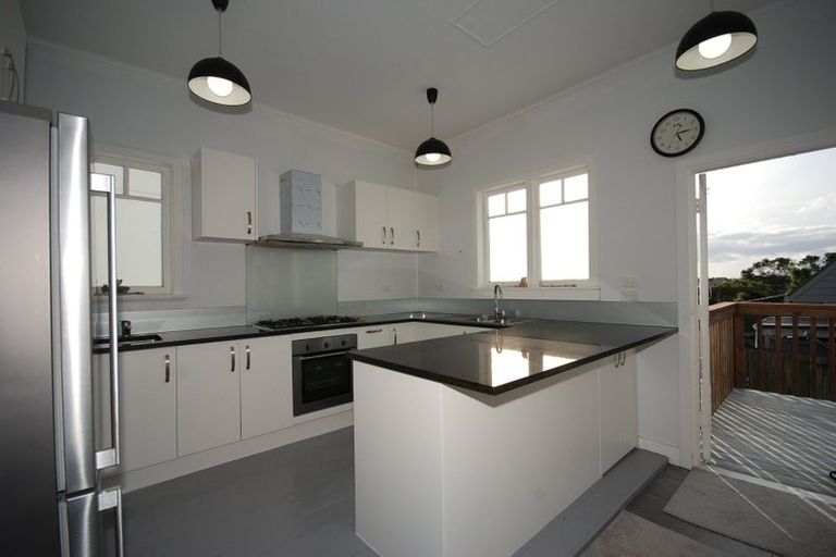 Photo of property in 16 Seaview Terrace, Mount Albert, Auckland, 1025
