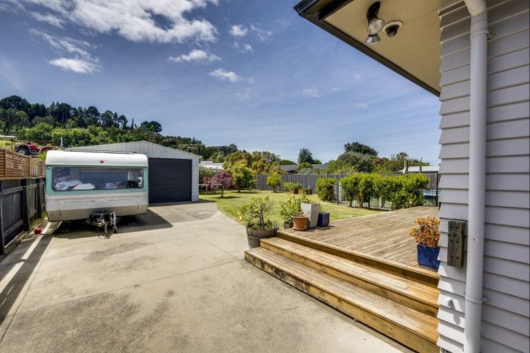 Photo of property in 2 Shirley Place, Bay View, Napier, 4104