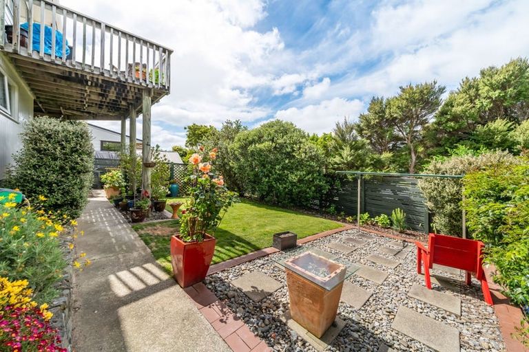 Photo of property in 6 Langwell Place, Papakowhai, Porirua, 5024