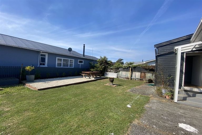 Photo of property in 34 Palmerston Street, Greymouth, 7805