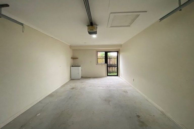 Photo of property in 9 Killeen Place, Flat Bush, Auckland, 2019
