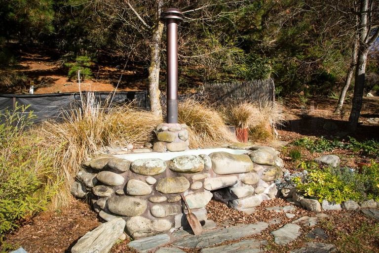 Photo of property in 122 Mclennan Road, Hawea Flat, Wanaka, 9382