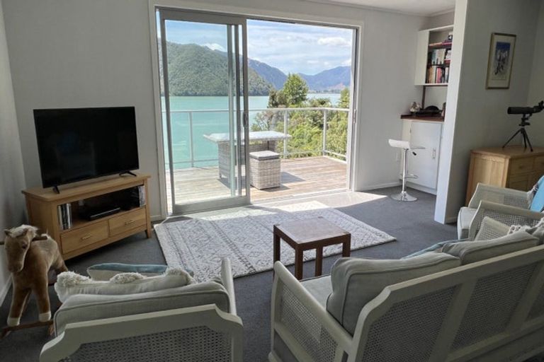 Photo of property in 685 Queen Charlotte Drive, Havelock, Picton, 7281