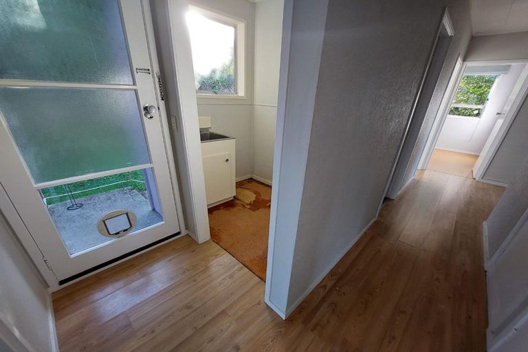 Photo of property in 1/46a Captain Scott Road, Glen Eden, Auckland, 0602