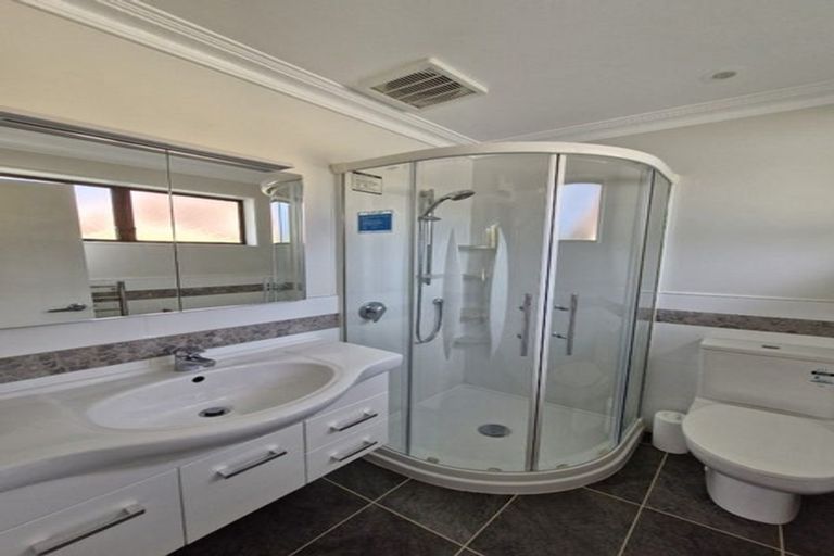 Photo of property in 26 Hawthorn Crescent, Stokes Valley, Lower Hutt, 5019