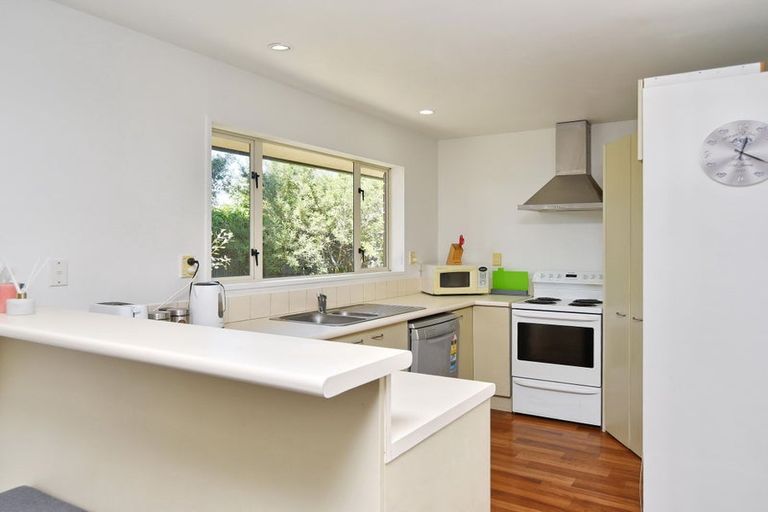 Photo of property in 142c Wainoni Road, Avondale, Christchurch, 8061