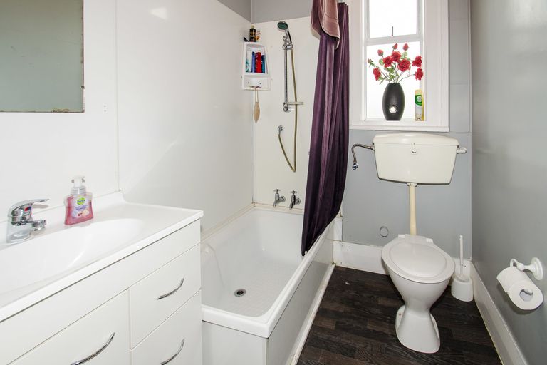 Photo of property in 288 Oxford Street, South Dunedin, Dunedin, 9012