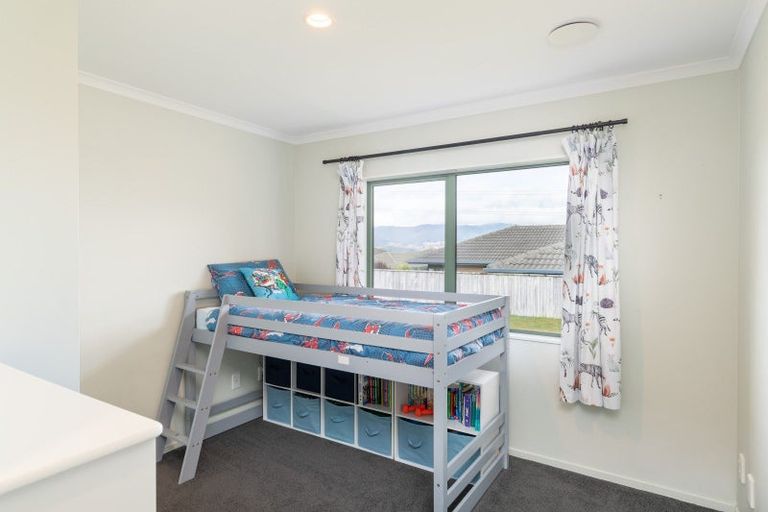 Photo of property in 56 Percy Kinsman Crescent, Riverstone Terraces, Upper Hutt, 5018
