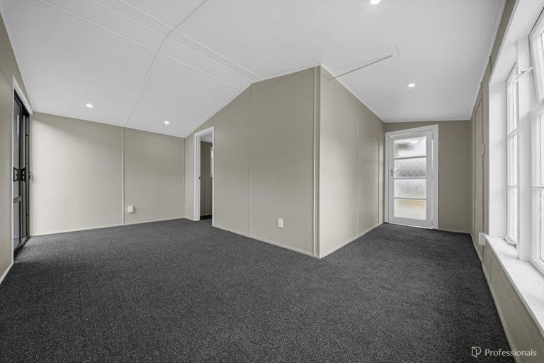 Photo of property in 11 Awatere Street, Clover Park, Auckland, 2023