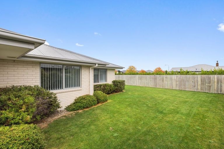 Photo of property in 1 Keeper Close, Woodend, 7610