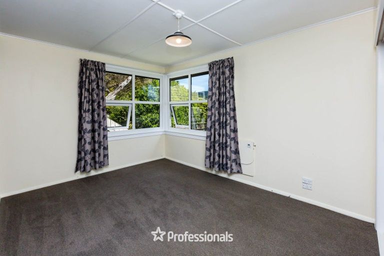Photo of property in 8 Phar Lap Grove, Trentham, Upper Hutt, 5018