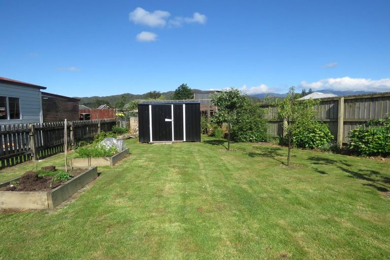 Photo of property in 2 Crampton Road, Reefton, 7830