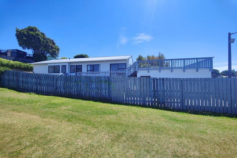 Photo of property in 83a Main Road, Titahi Bay, Porirua, 5022