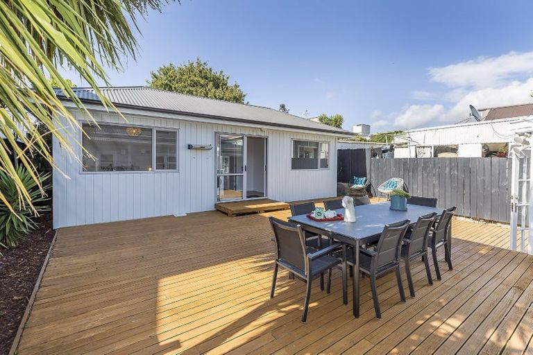 Photo of property in 20 Emmett Street, Newtown, Wellington, 6021