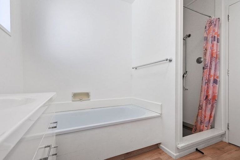 Photo of property in 2/9 Bonar Place, Woolston, Christchurch, 8062