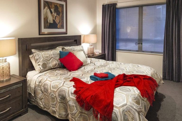 Photo of property in Wall Street On Lambton, 6/326 Lambton Quay, Wellington Central, Wellington, 6011