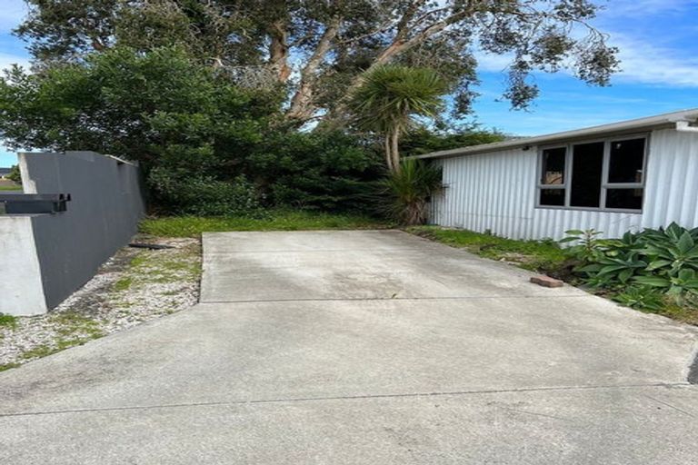 Photo of property in 8 Aquarius Avenue, Glen Eden, Auckland, 0602