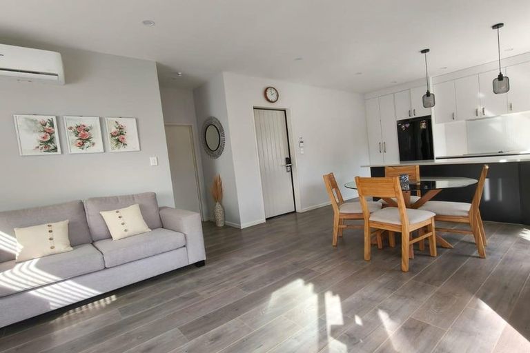 Photo of property in 29 Kaimai Avenue, Massey, Auckland, 0614