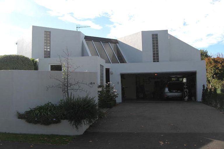 Photo of property in 1/18 Thornycroft Street, Fendalton, Christchurch, 8052