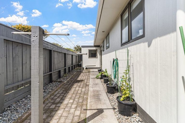 Photo of property in 23b Stoke Street, Westown, New Plymouth, 4310