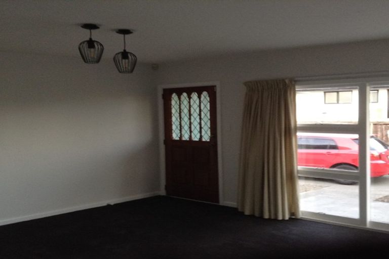 Photo of property in 42 Woolley Street, Avondale, Christchurch, 8061