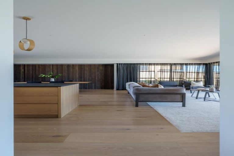 Photo of property in 16 Robrosa Street, Wanaka, 9305
