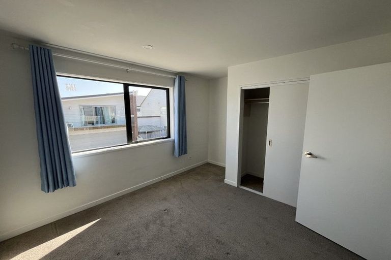 Photo of property in 11 Kaha Road, Takanini, 2110