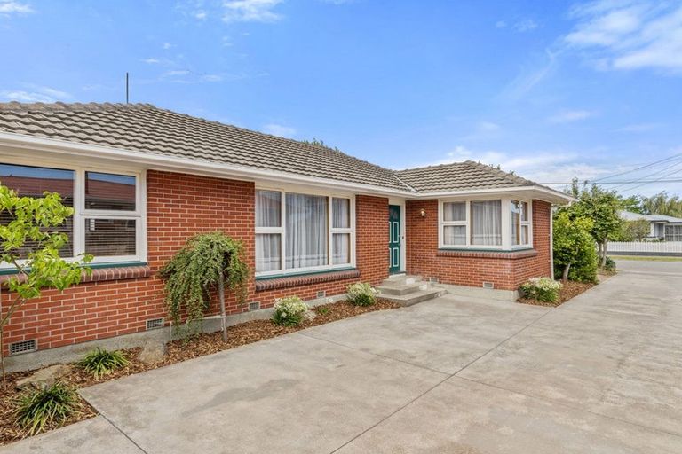 Photo of property in 33 Wingate Street, Redwood, Christchurch, 8051
