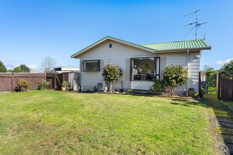 Photo of property in 15 Pukeko Street, Paraparaumu, 5032