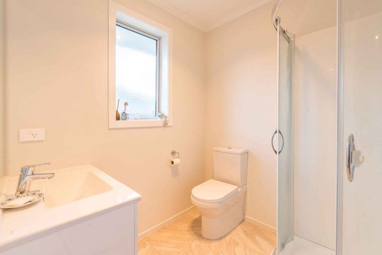 Photo of property in 32 Richardson Road, Omokoroa, 3114