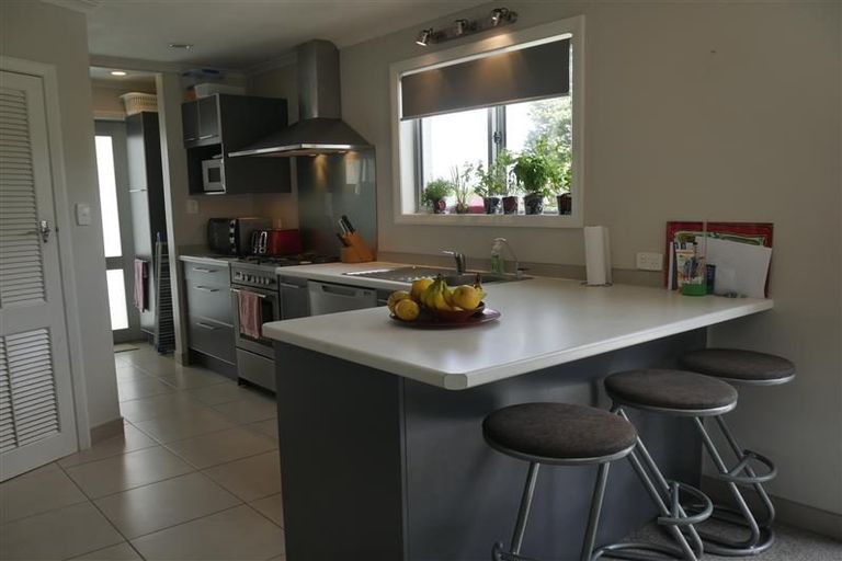 Photo of property in 87 One Tree Point Road, One Tree Point, 0118