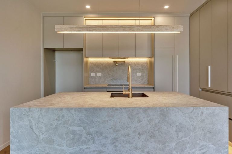 Photo of property in 318 Swanson Road, Henderson, Auckland, 0610