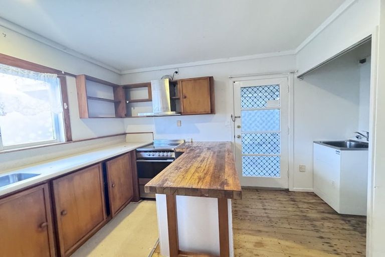 Photo of property in 1/16 Alma Road, Milford, Auckland, 0620